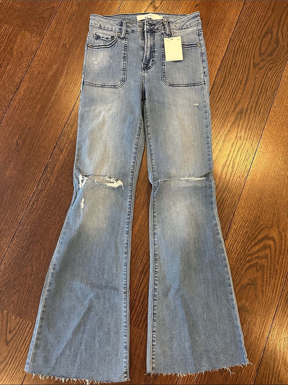 NWT Hidden Happi Flare jeans size 26